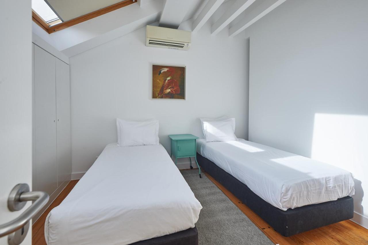 Hello Lisbon Terreiro Do Paco Apartments Exterior photo