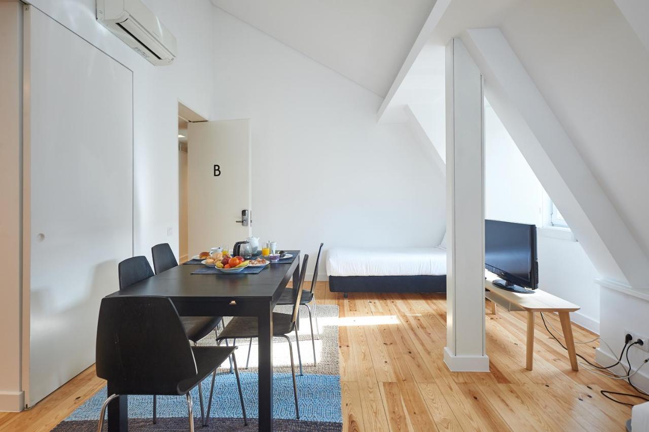 Hello Lisbon Terreiro Do Paco Apartments Exterior photo
