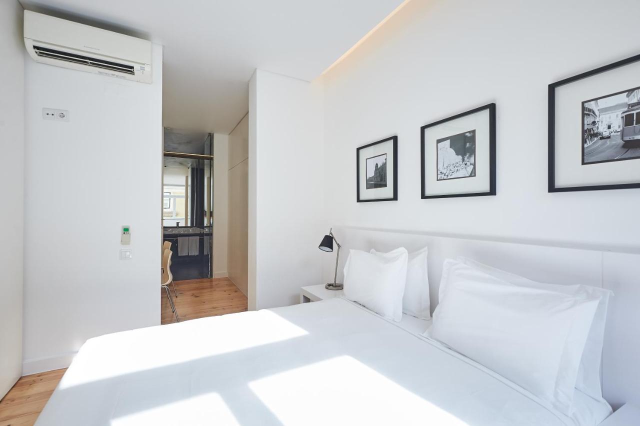 Hello Lisbon Terreiro Do Paco Apartments Exterior photo