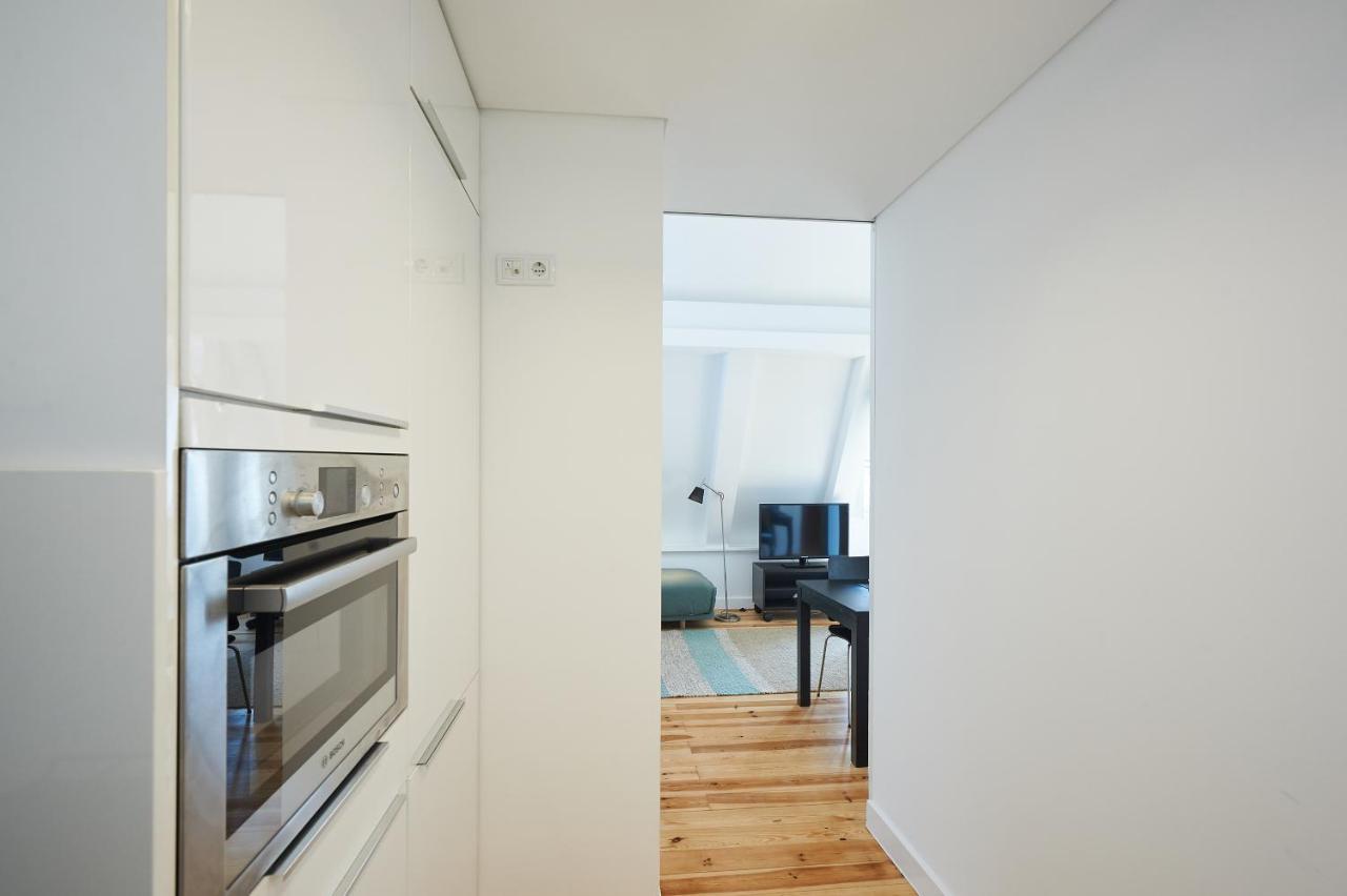 Hello Lisbon Terreiro Do Paco Apartments Exterior photo